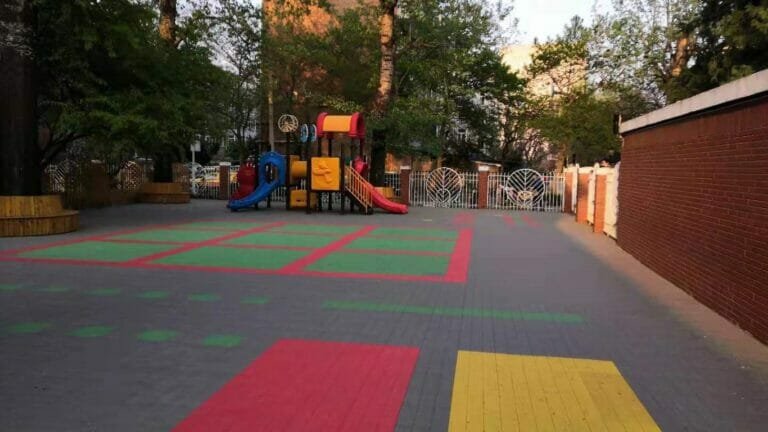 Jiehua Kindergarten playing floor by vmkon
