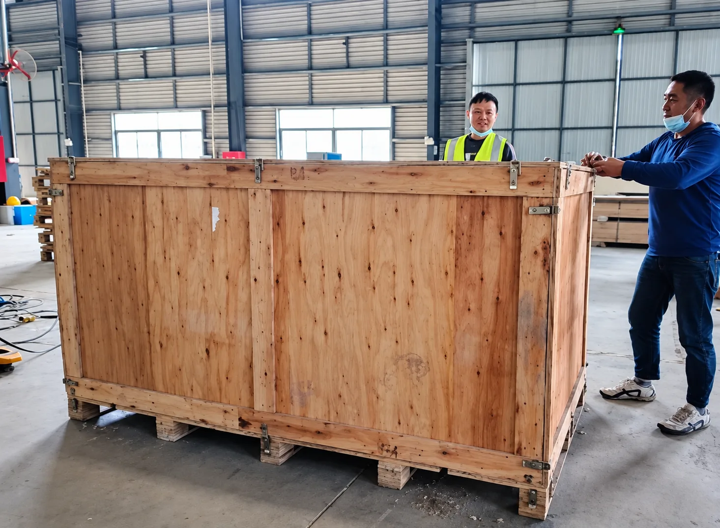 Macwood panels in a wooden transport case