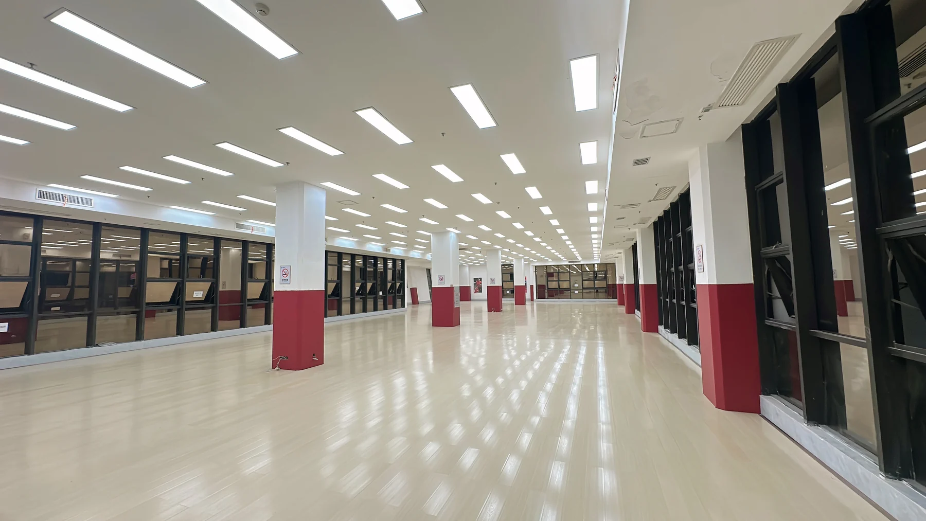 Tianhe Sports Center – Guangdong, China · indoor multipurpose venue